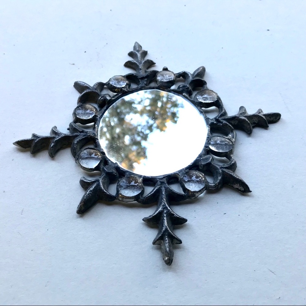 🚫SOLD🚫 Star Ornate Metal Mirror
